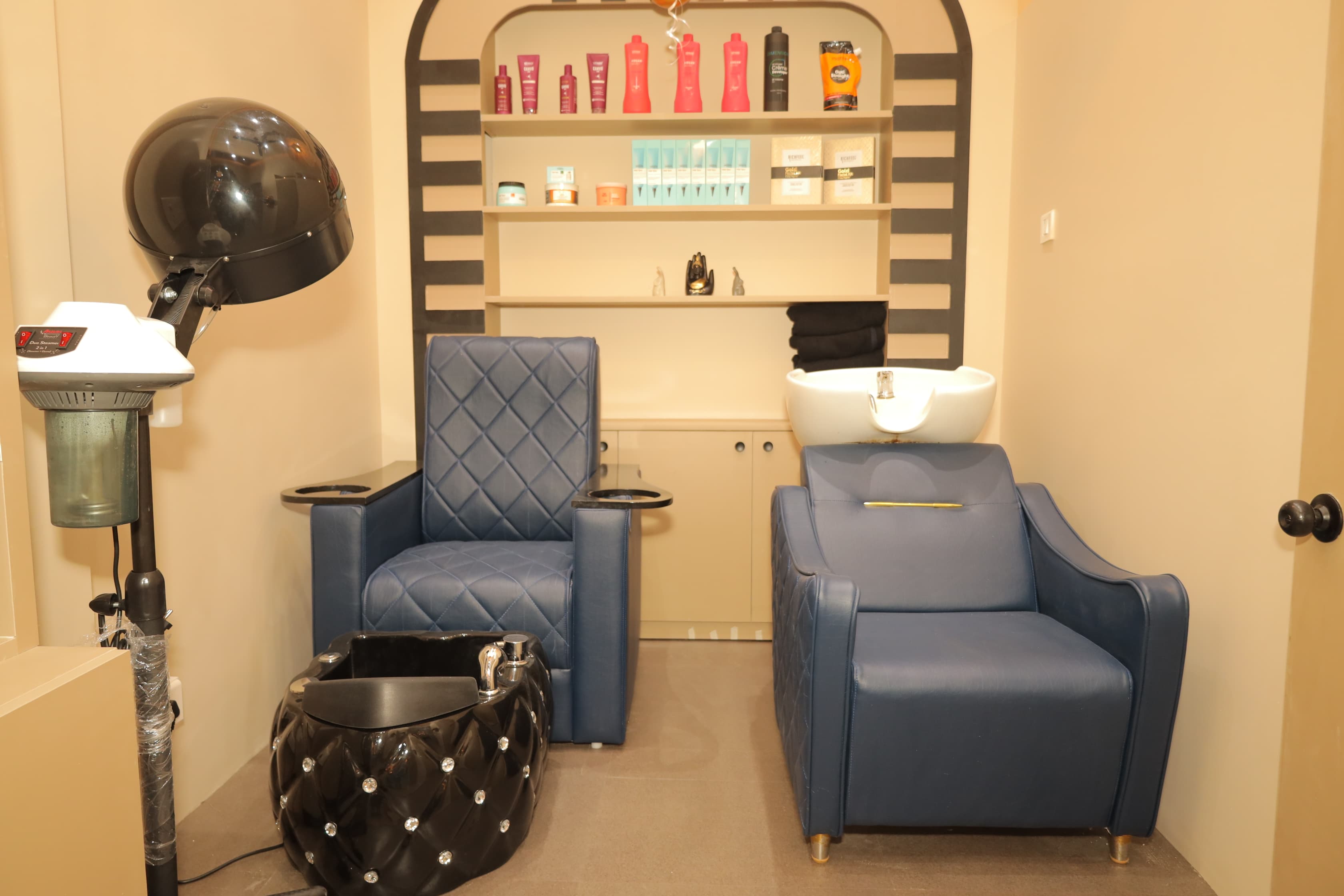 Modern Salon Services Menu