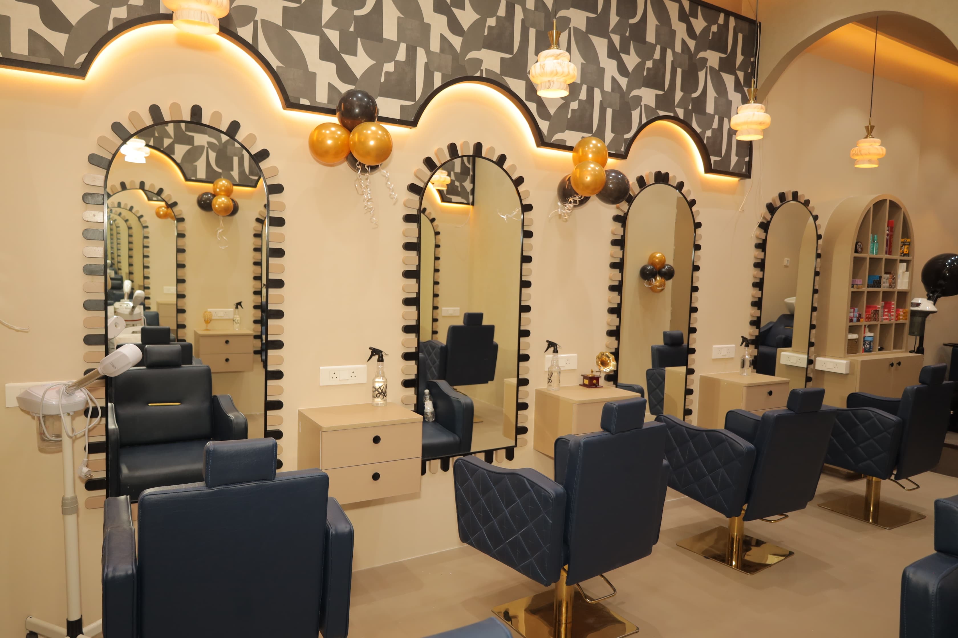 Modern Salon Goel Ganga Location
