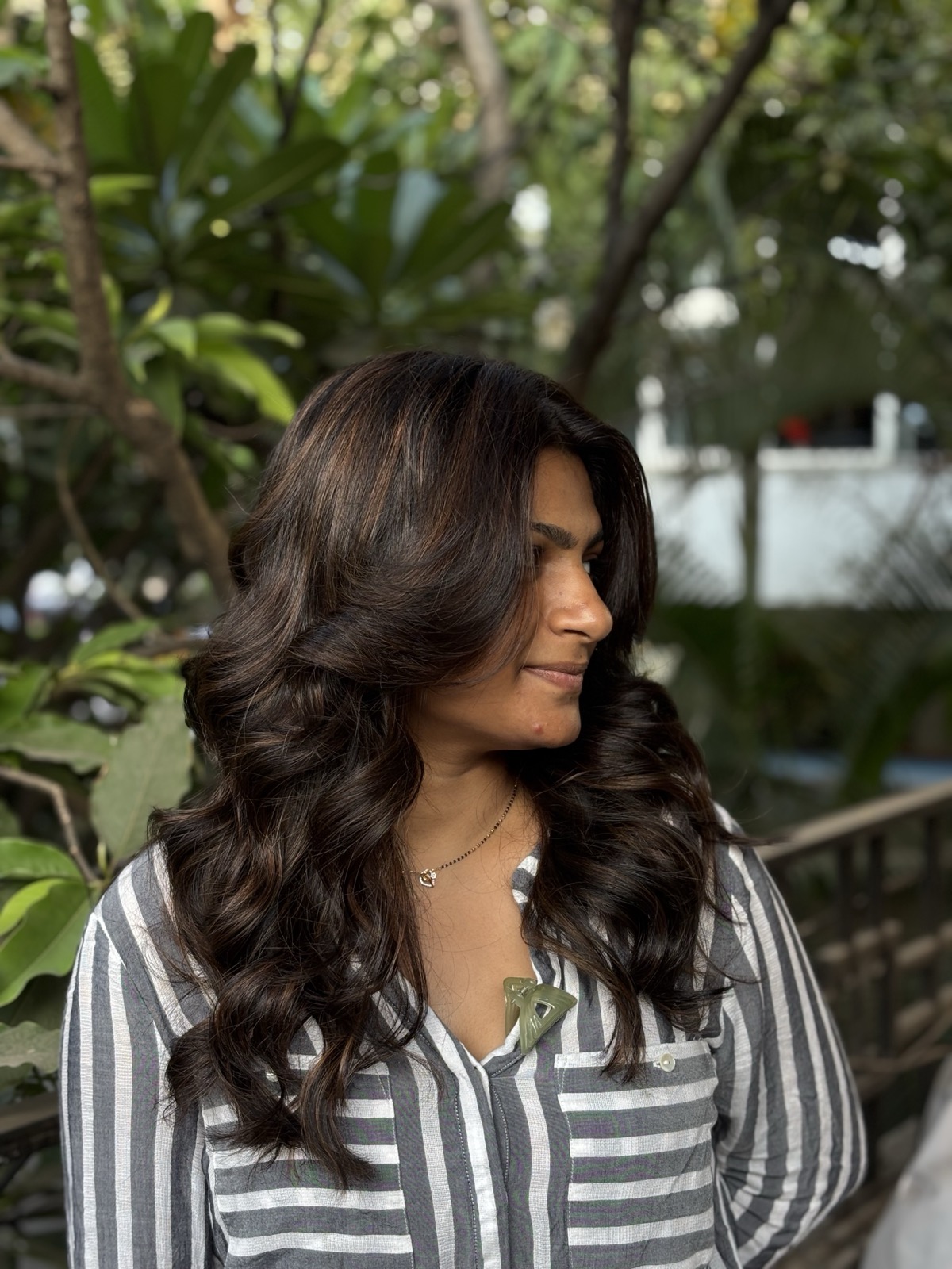 Modern hair styling - style 33